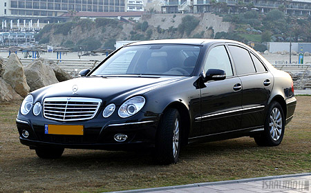 fleet_internal_premium_luxury_sedan_mercedes